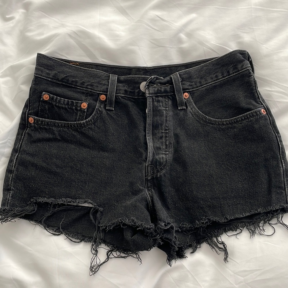 Levi’s 501 cutoff shirts with buttons, black, size 26